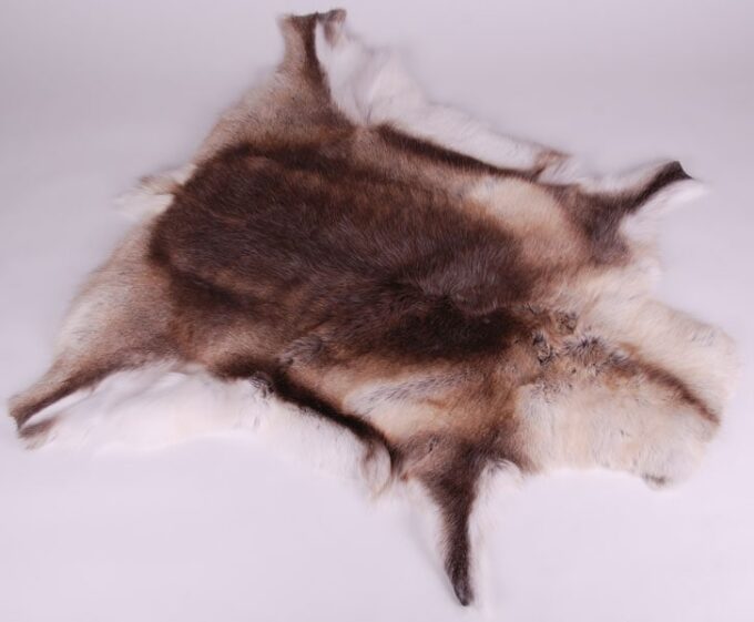Reindeer skin outside Renskinn ute