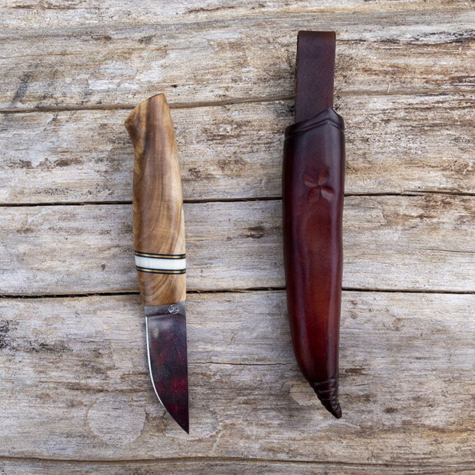 handgjord kniv i ett exemplar