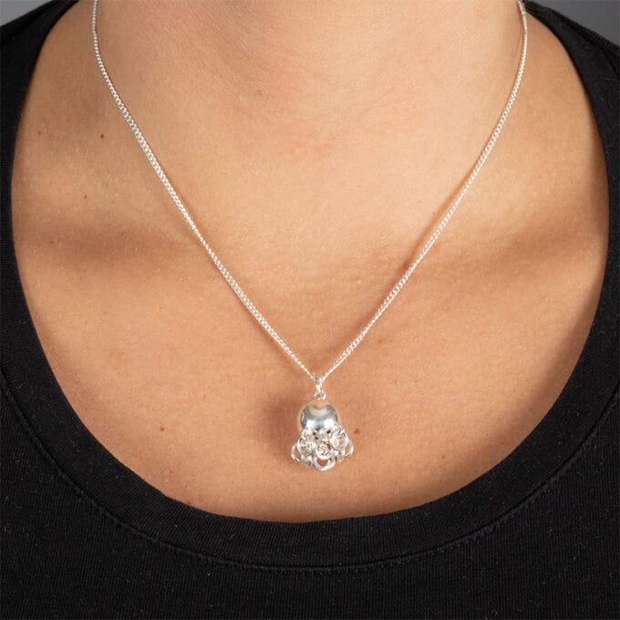 Necklace Komsekula medium Halsband Komsekula medium