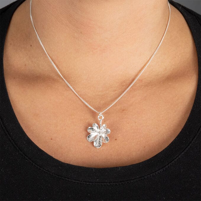 Halsband Daggkåpa Halsband Daggkåpa