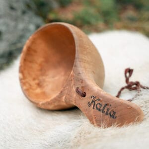 Träkåsa med skaft Träkåsa med skaft