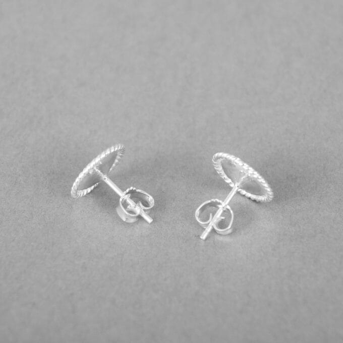 Sápmi – Silverörhängen med stift Sápmi – Silverörhängen med stift