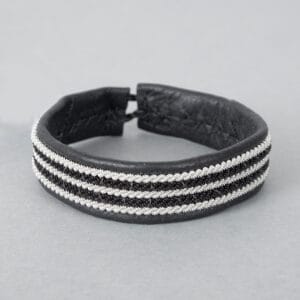 Tennarmband Black stripes